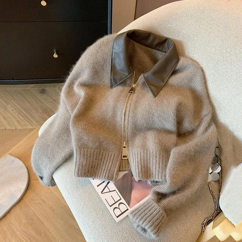 Chiara | Cropped Contrast-Collar Zip Cardigan