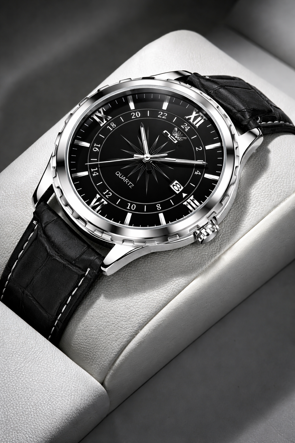 Steel strap quartz watch