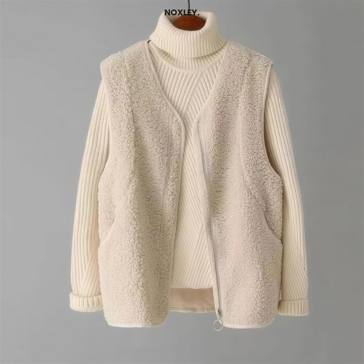 Matilda | Women's Sherpa Gilet - Beige